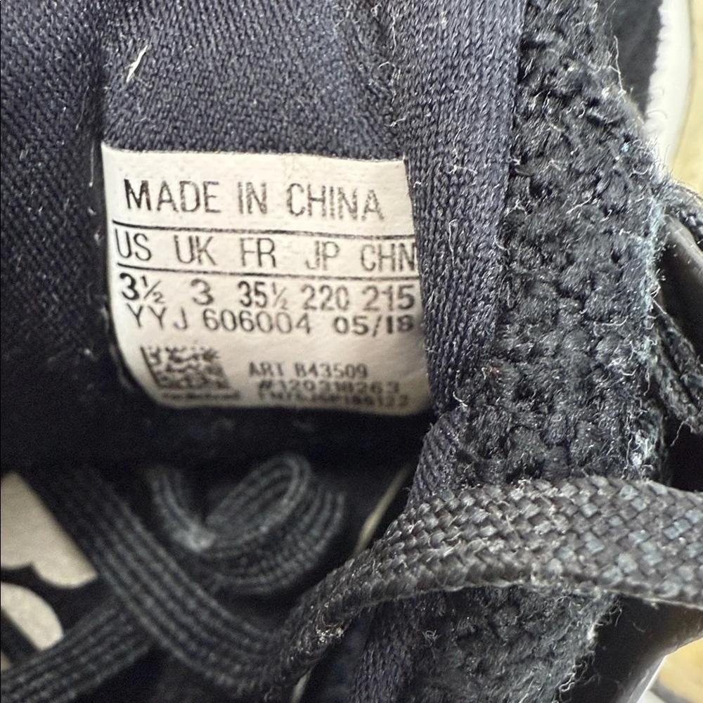 Adidas Ultra Boost Kids Black and White Sneakers size 3.5 Shoes